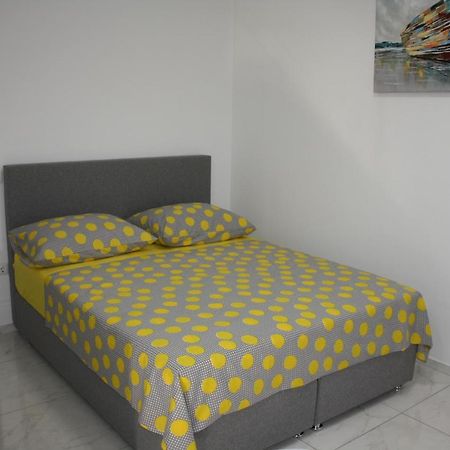 Apartamento Lea Šibenik Exterior foto
