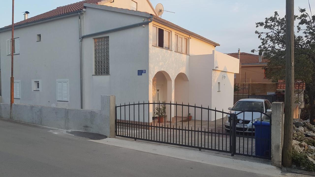 Apartamento Lea Šibenik Exterior foto