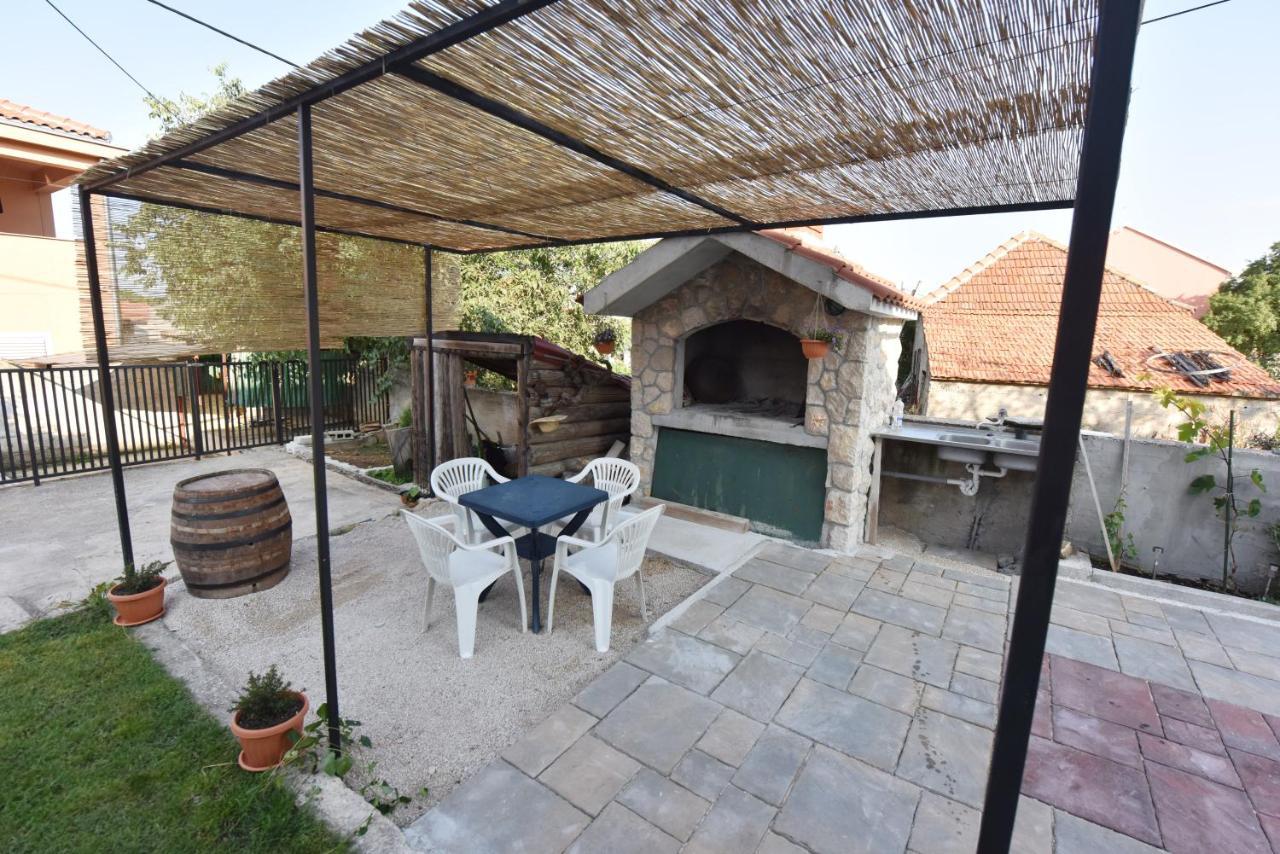 Apartamento Lea Šibenik Exterior foto