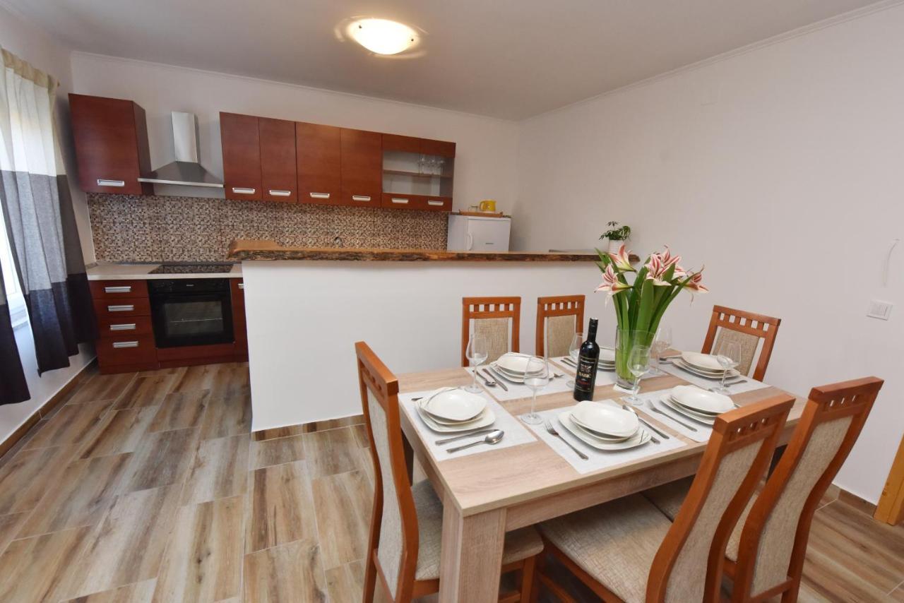 Apartamento Lea Šibenik Exterior foto
