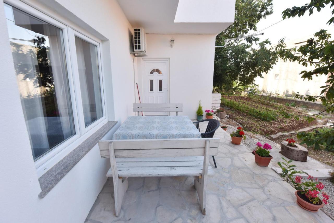 Apartamento Lea Šibenik Exterior foto