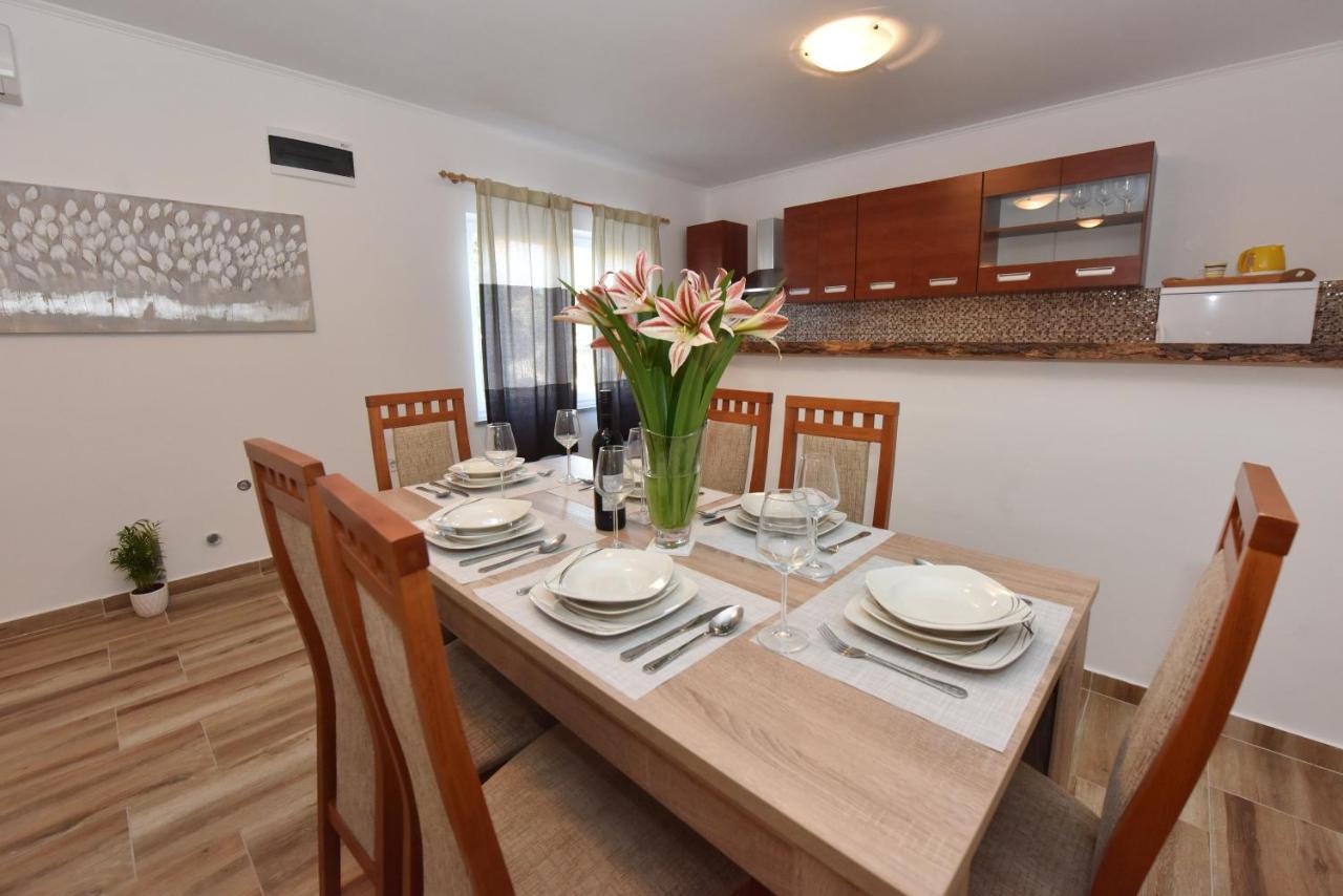 Apartamento Lea Šibenik Exterior foto