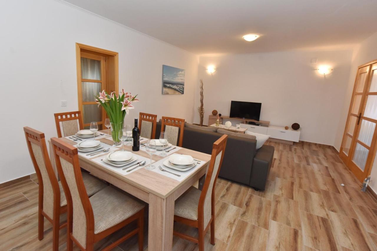 Apartamento Lea Šibenik Exterior foto
