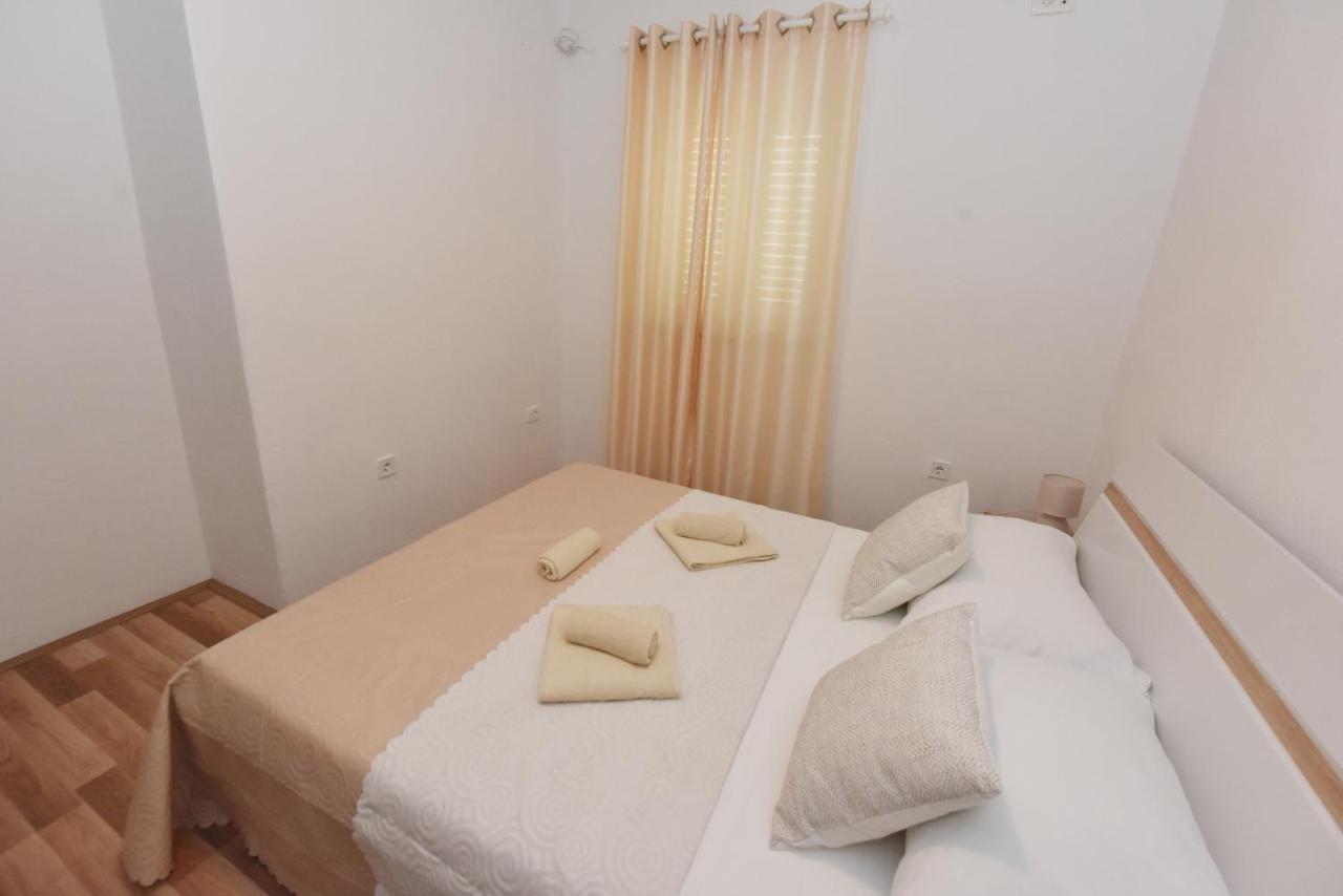 Apartamento Lea Šibenik Exterior foto